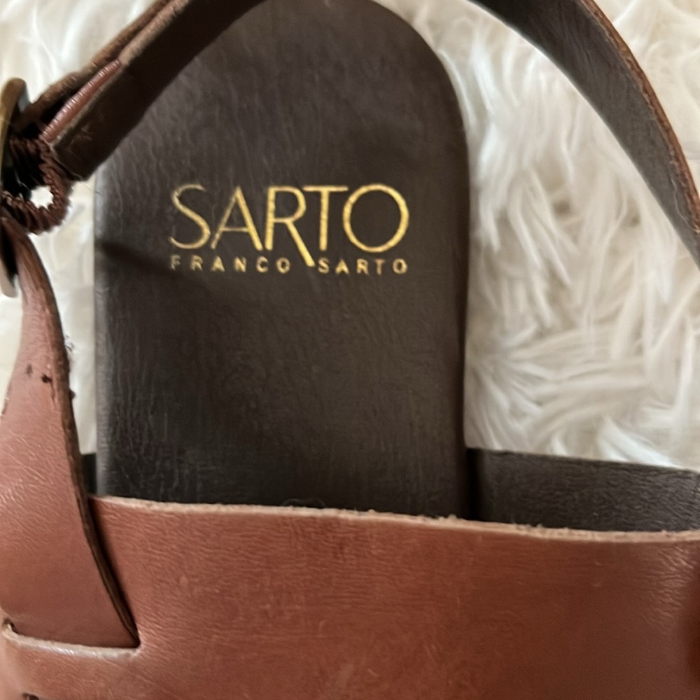 Gently used Franco Sarto sandals. - Picture 2 of 4